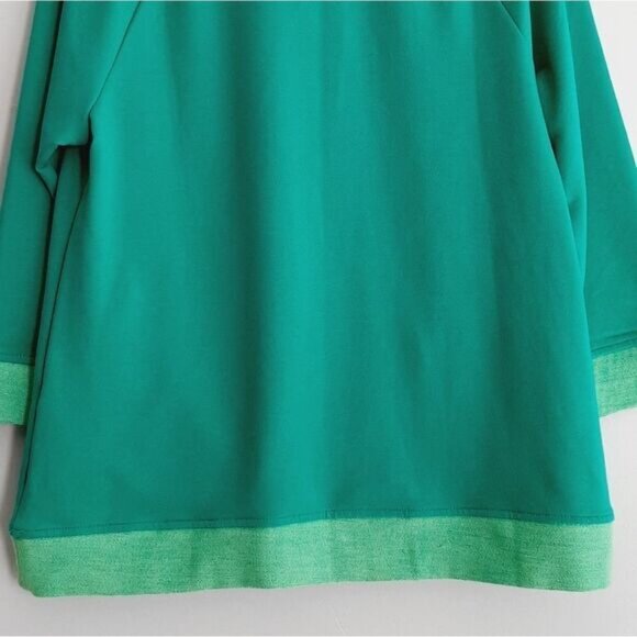 CHICO'S Weekends Color Twist Pocket Popover Soft Top Green Sz 1 | M - Picture 8 of 10